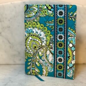 Vera Bradley Quilted Book Sleve - Fits 5x8” - Beautiful fabric!